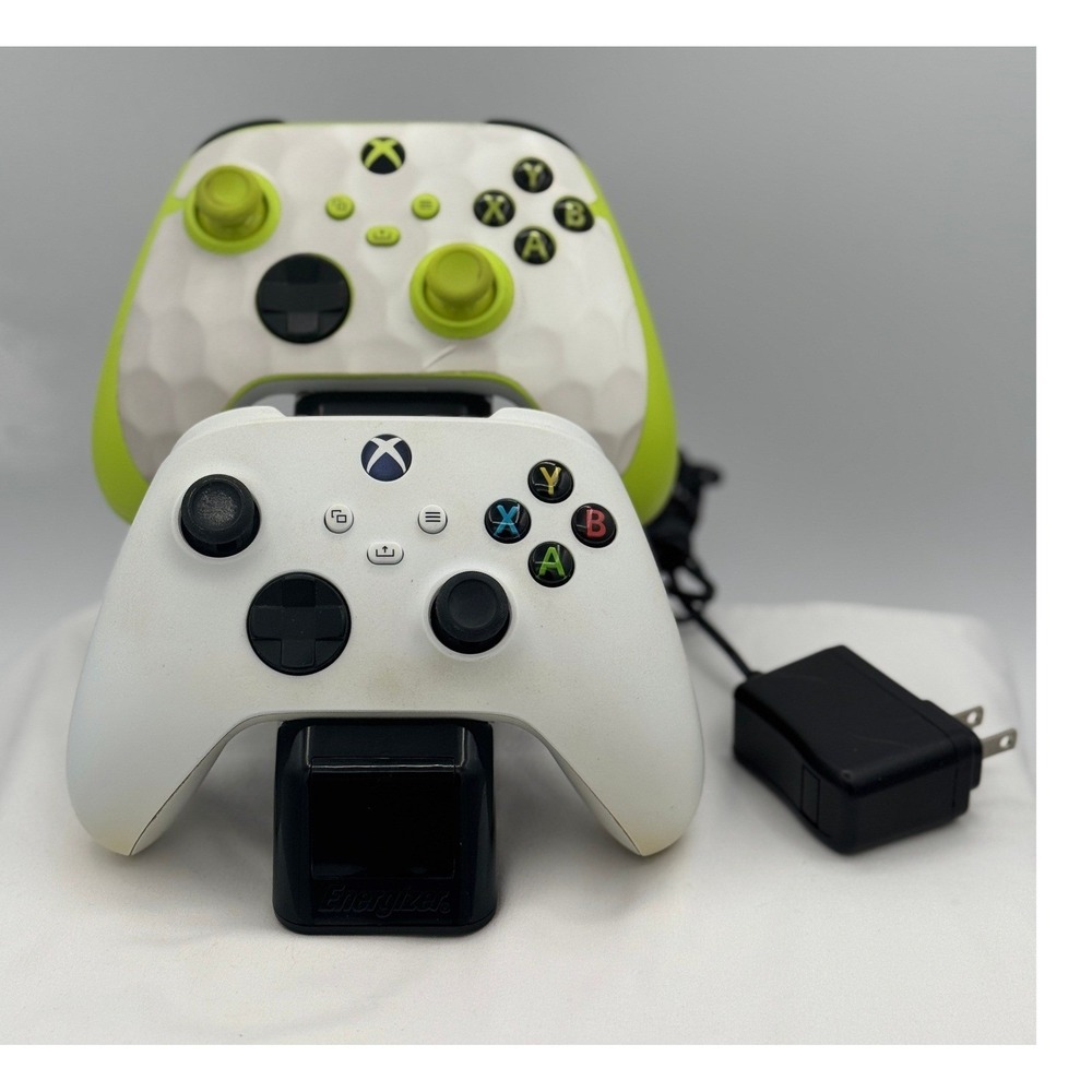 (2) Xbox Series S / X Controllers (1) Green Custom (1) White - Charger - Tested